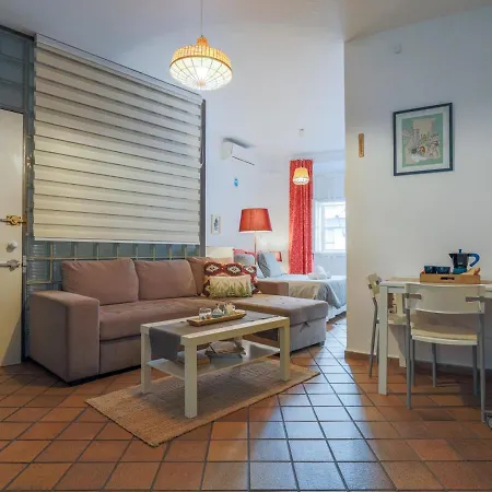 San Esteban Medio Apartment *